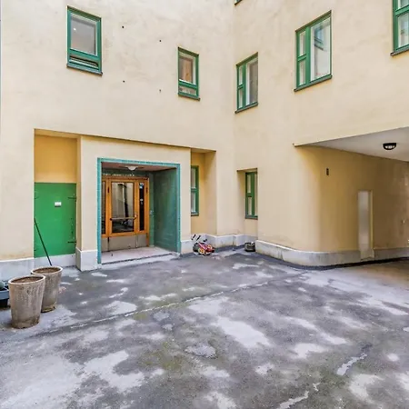 1br Modern And Luminous With Amenities Lägenhet Helsingfors